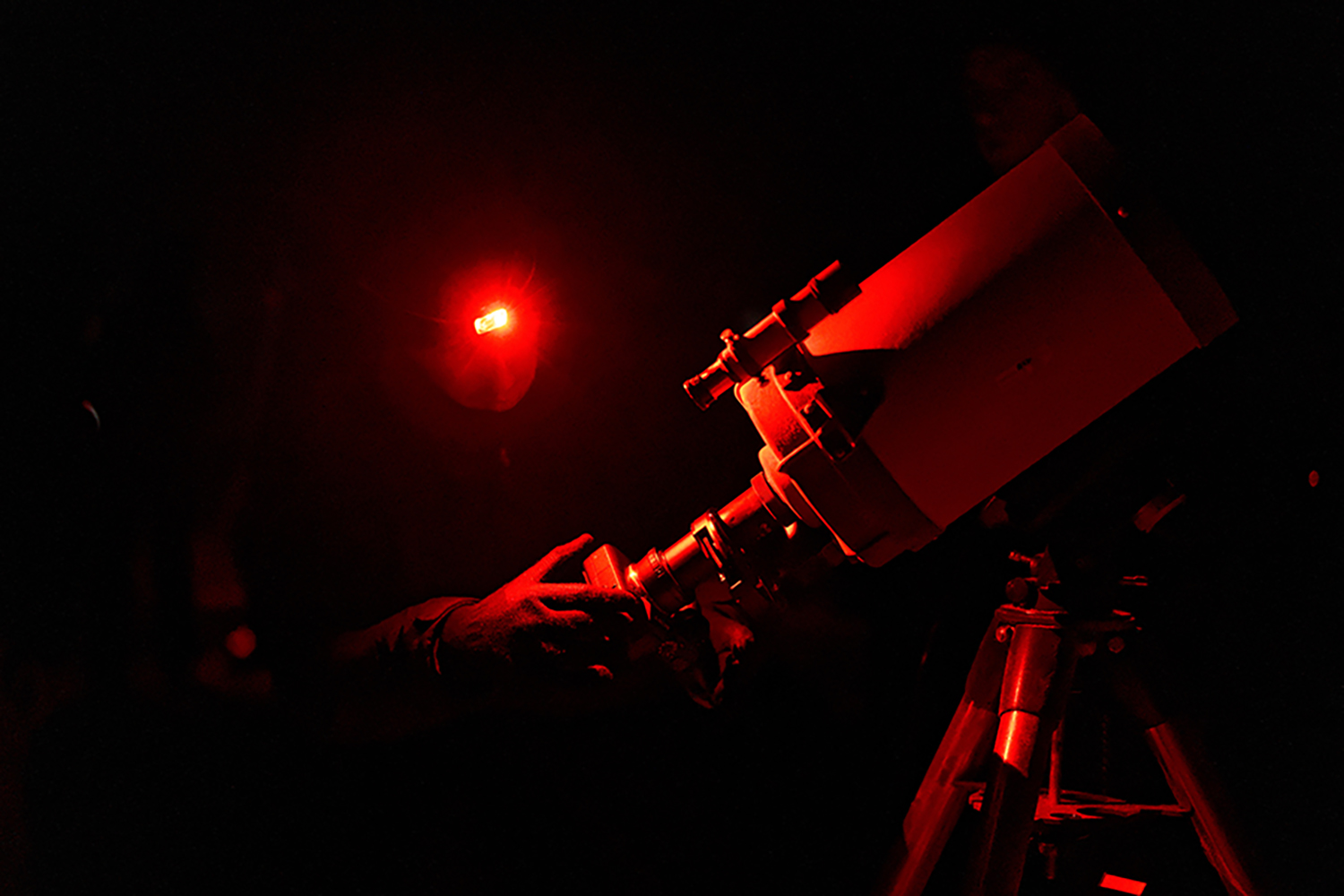 Enlarged view: Astrowoche_Teleskop_nachts